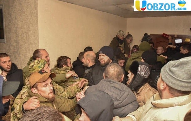 Масова бійка в одеському суді: затримано 49 осіб