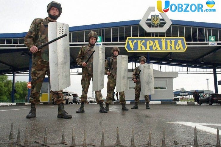 Російським чоловікам заборонили в'їзд на територію України