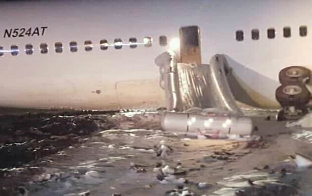 Шестеро людей госпіталізовано після аварійної посадки літака Boeing 757 Fly Jamaica