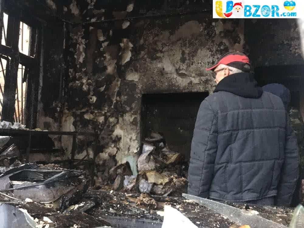 В Одесі горіла будівля на території зоопарку: врятували двох тварин