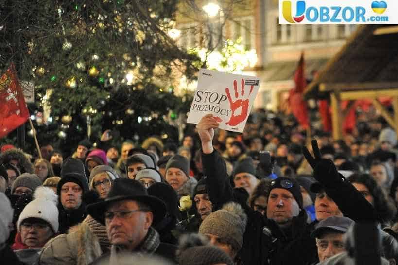 Тисячі жителів Гданська вийшла на вулиці вшанувати пам'ять убитого мера