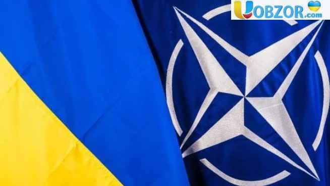 Порошенко повідомив про курс України в НАТО