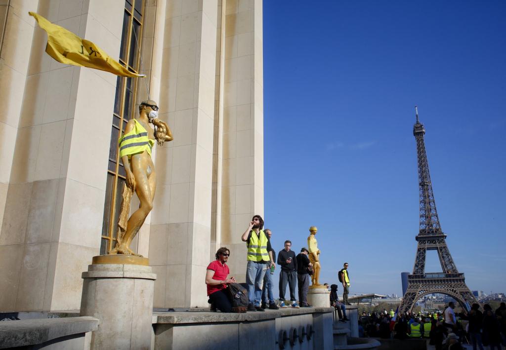 Сутичка «жовтих жилетів» з поліцією у Франції