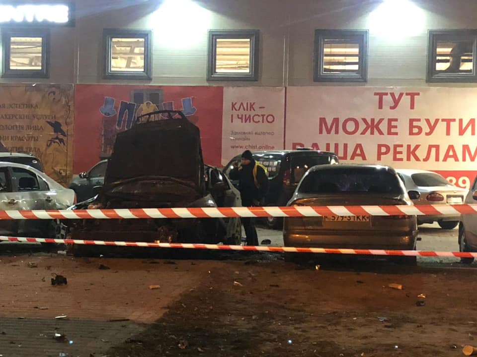 У Києві вибухнув автомобіль