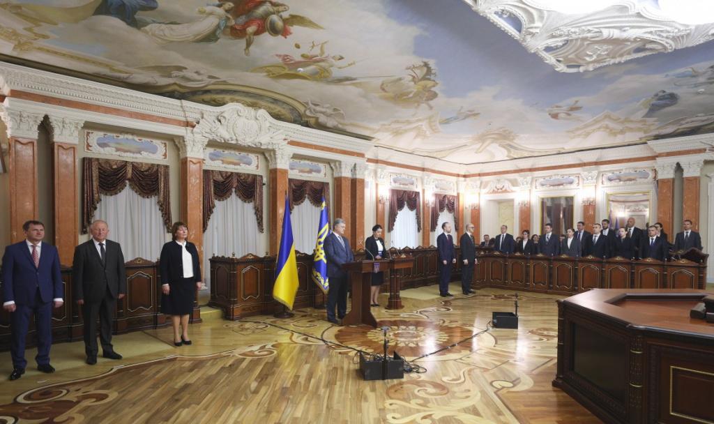Порошенко: Верховний Суд України буде працювати в повному складі